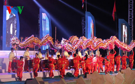 Văn nghệ chào mừng Ngày Đại đoàn kết ASEAN